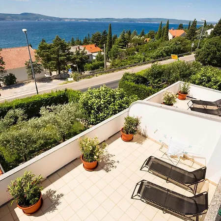 Apartament 1 Bedroom Awesome In *