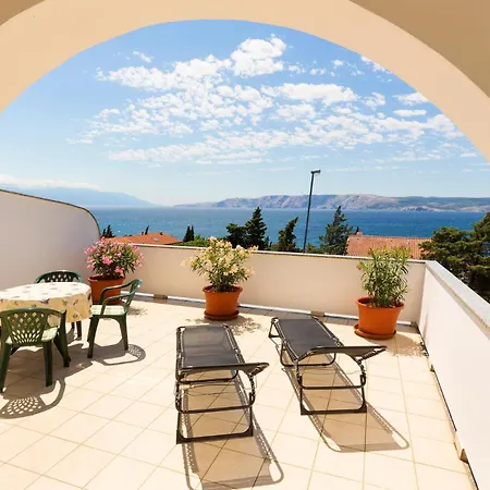 1 Bedroom Awesome In *